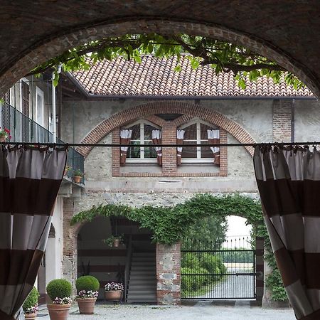 פינרולו Agriturismo Il Torrione מראה חיצוני תמונה