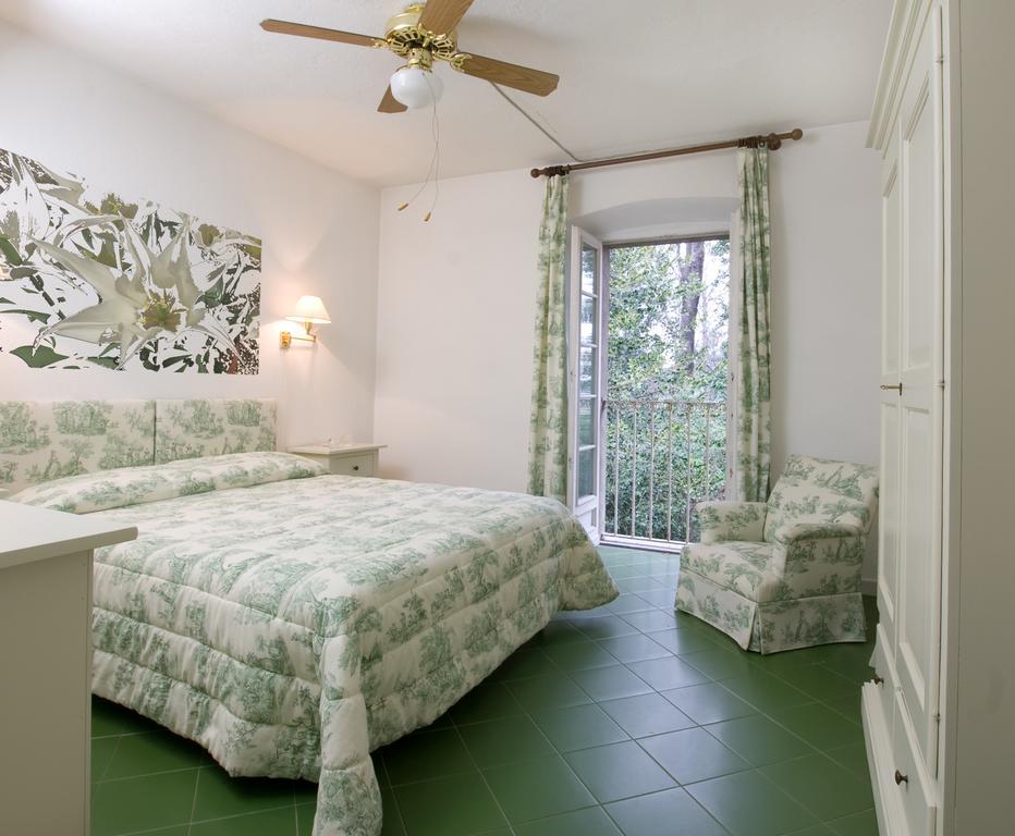 פינרולו Agriturismo Il Torrione חדר תמונה