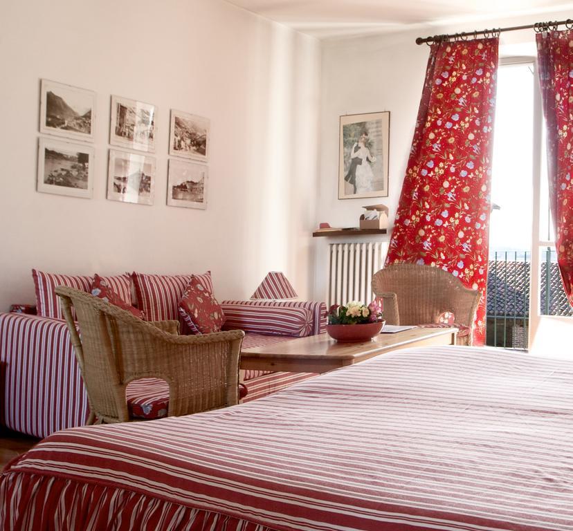 פינרולו Agriturismo Il Torrione חדר תמונה