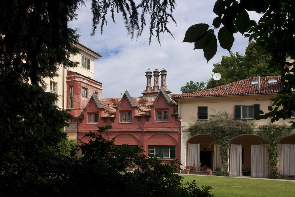 פינרולו Agriturismo Il Torrione מראה חיצוני תמונה