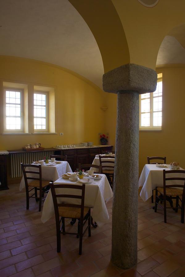 פינרולו Agriturismo Il Torrione מראה חיצוני תמונה